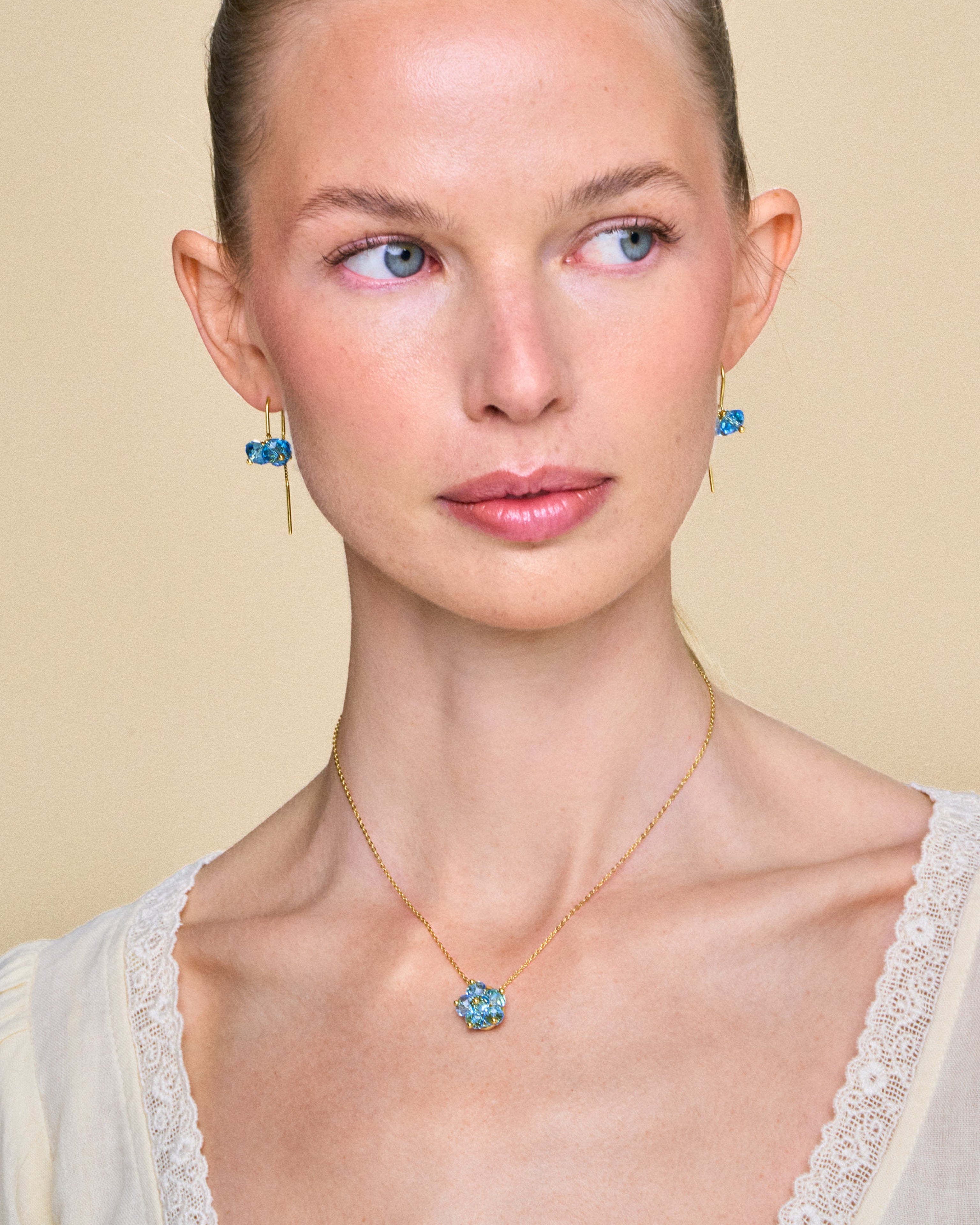 Aqua Cake Necklace