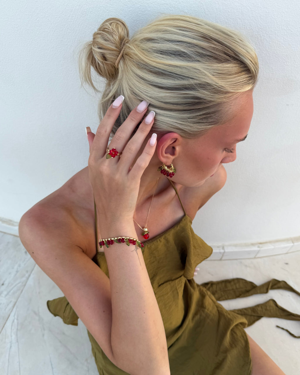 Baby Pomodoro Necklace