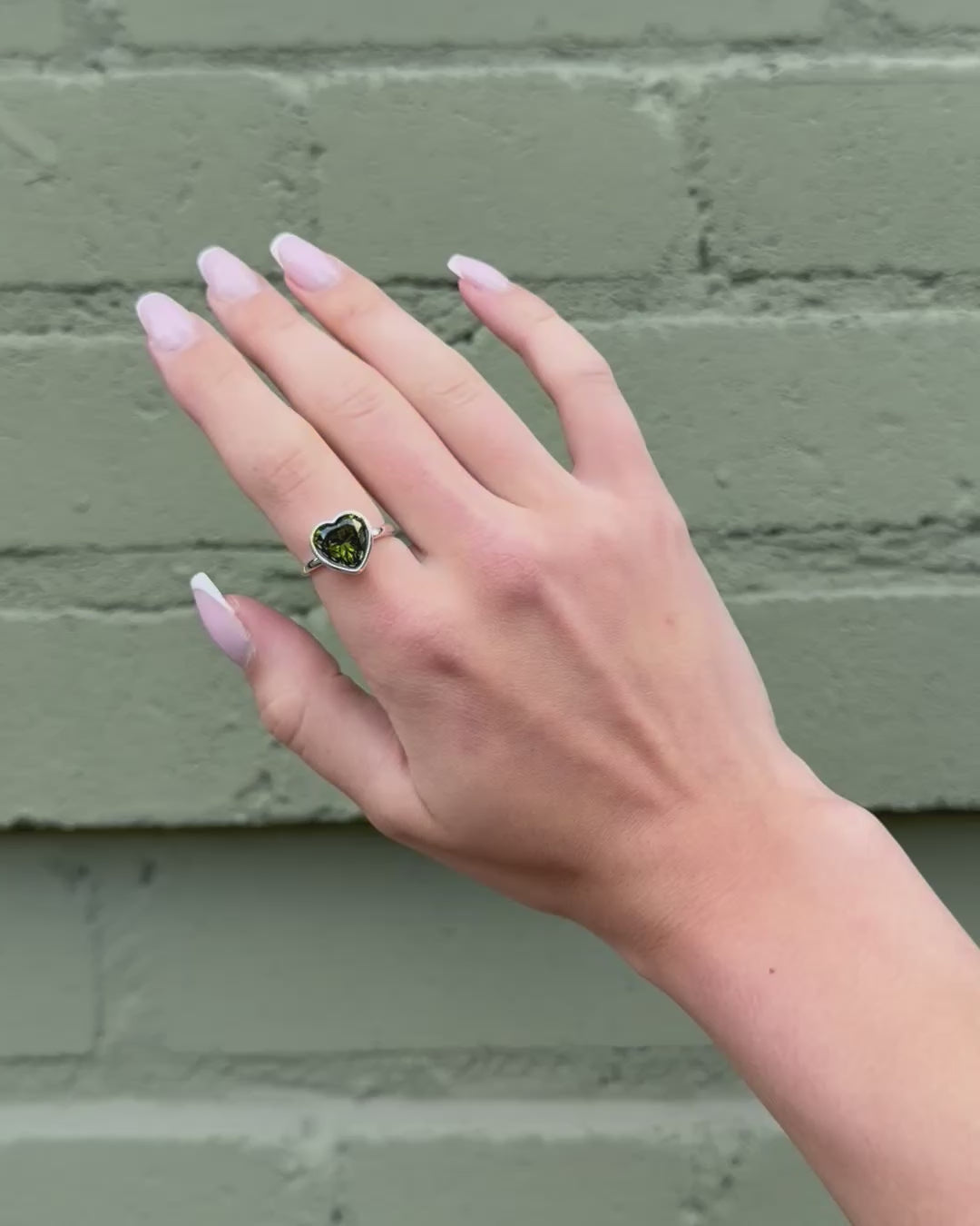 Sweethearts Green Ring in Silver